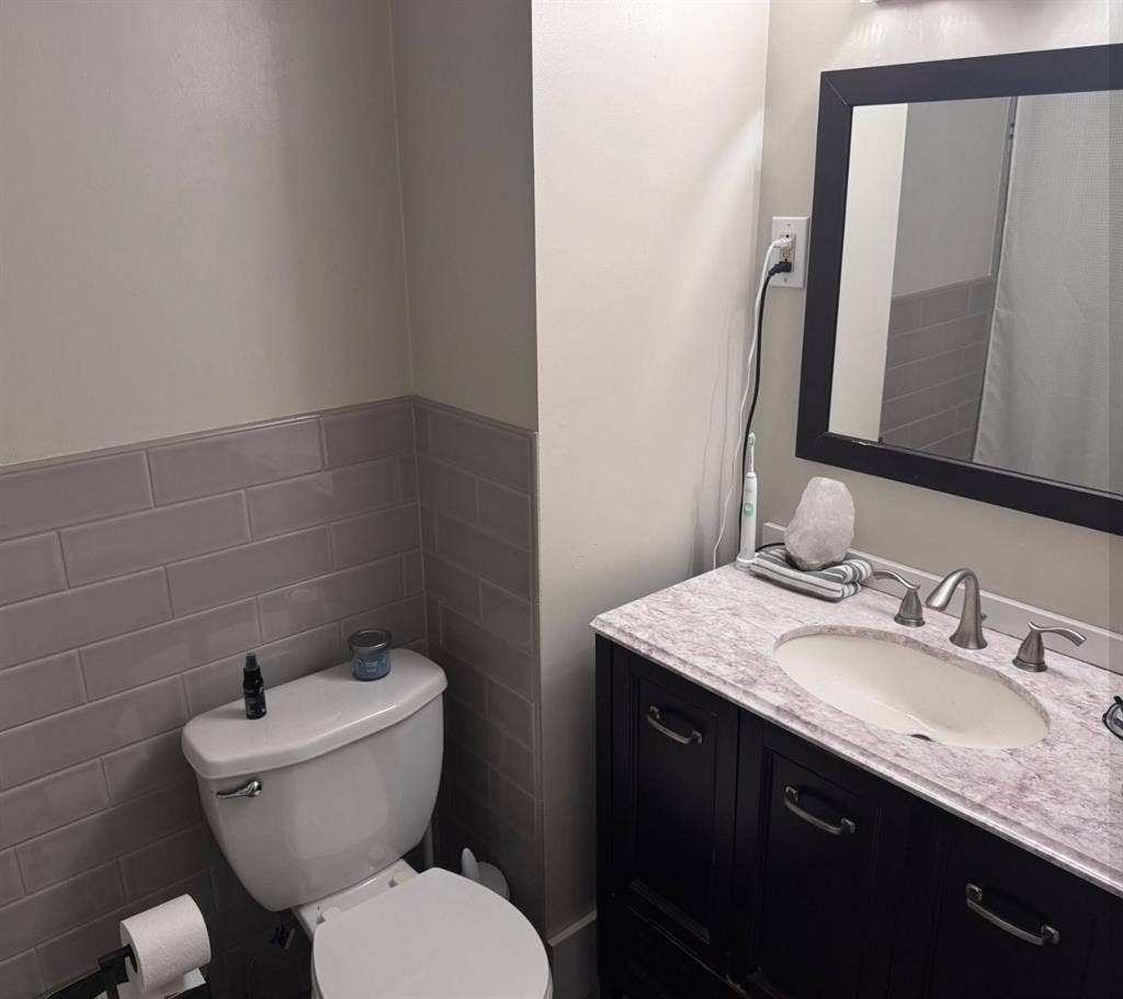 Private room near Teele Sq!