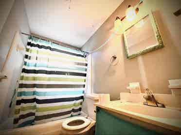 Room For Rent at Yogi Art/House
