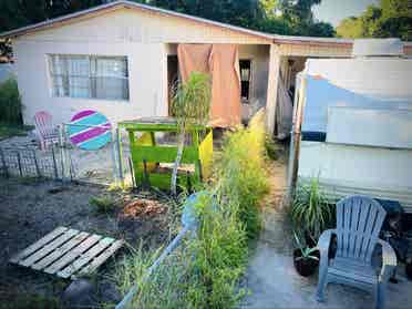 Room For Rent at Yogi Art/House