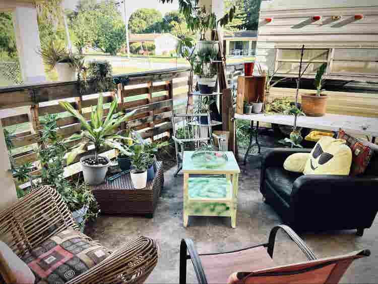 Room For Rent at Yogi Art/House