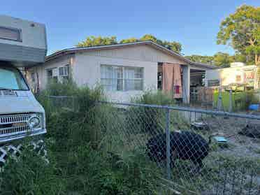 Room For Rent at Yogi Art/House