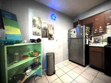 Room For Rent at Yogi Art/House