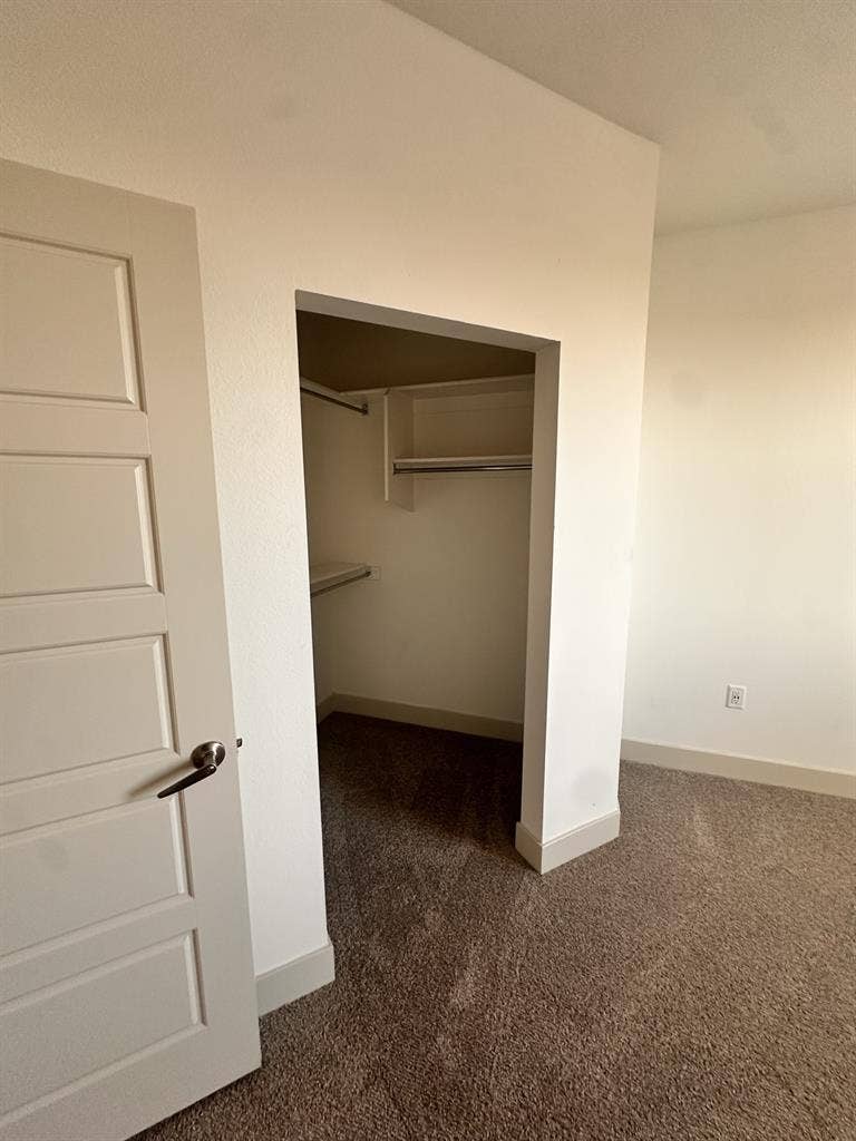 Private room and bedroom