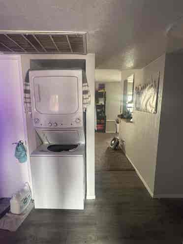1 bth with good kitchen balcony