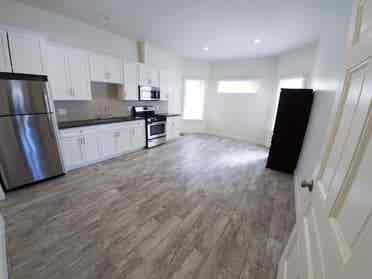 Newly renovated studio apartment!