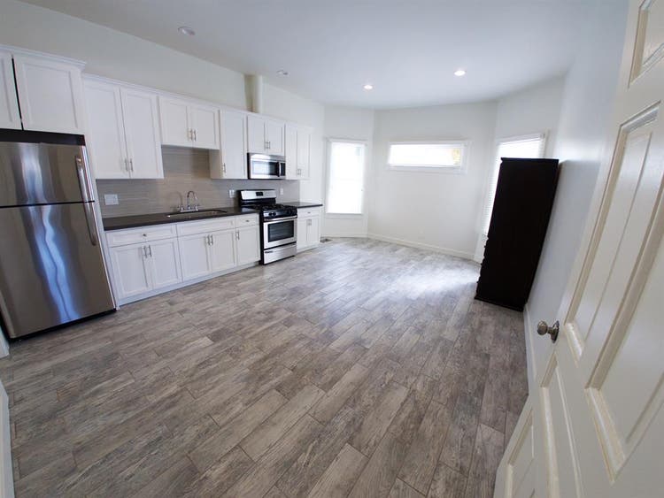 Newly renovated studio apartment!