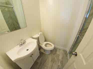 Newly renovated studio apartment!