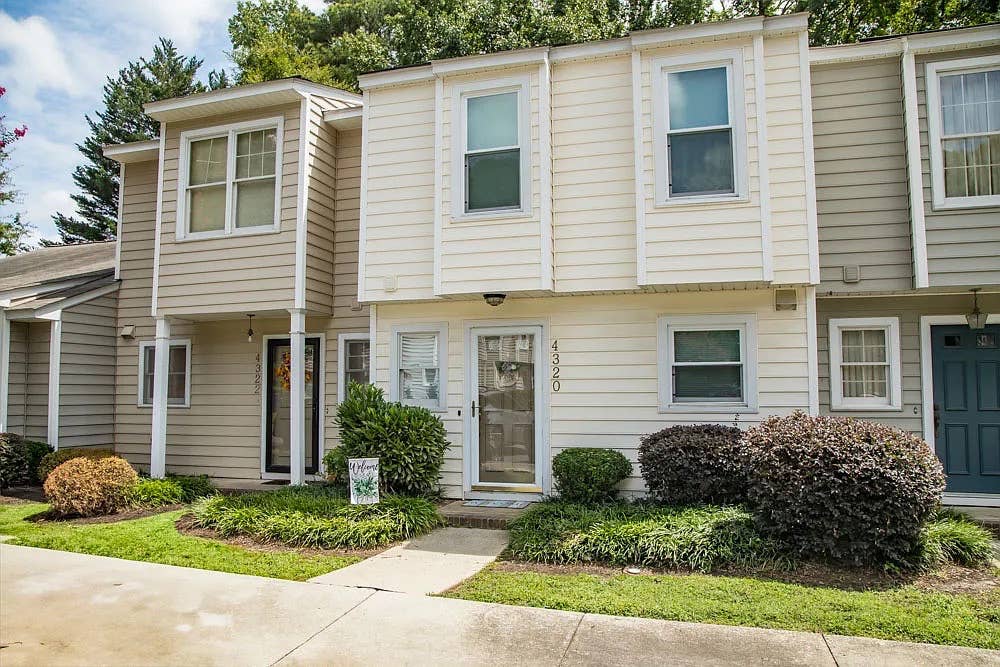 2 BR in Raleigh