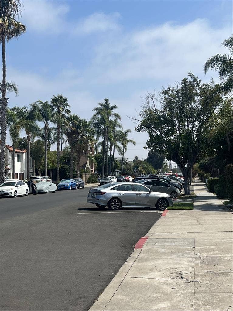 MASTER BEDROOM FOR RENT NORTH PARK