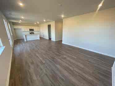 5 BR in Monroe