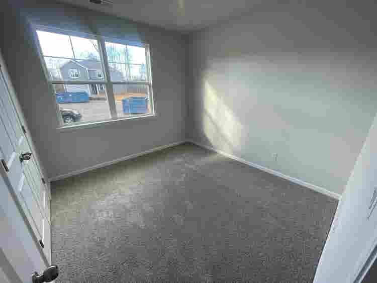 5 BR in Monroe