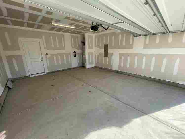5 BR in Monroe