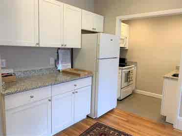 FEMALE ONLY ROOM - BROOKLINE MA