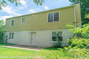 5 BR in Durham