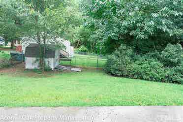 5 BR in Durham