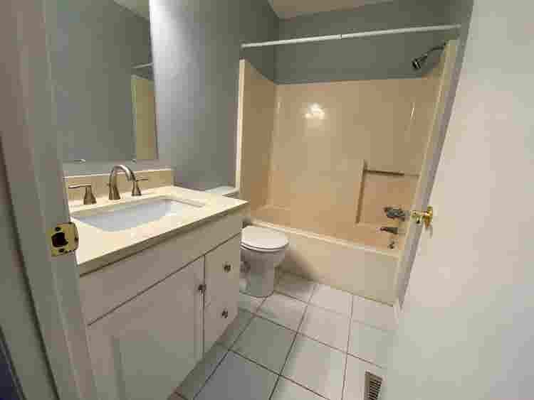5 BR in Durham
