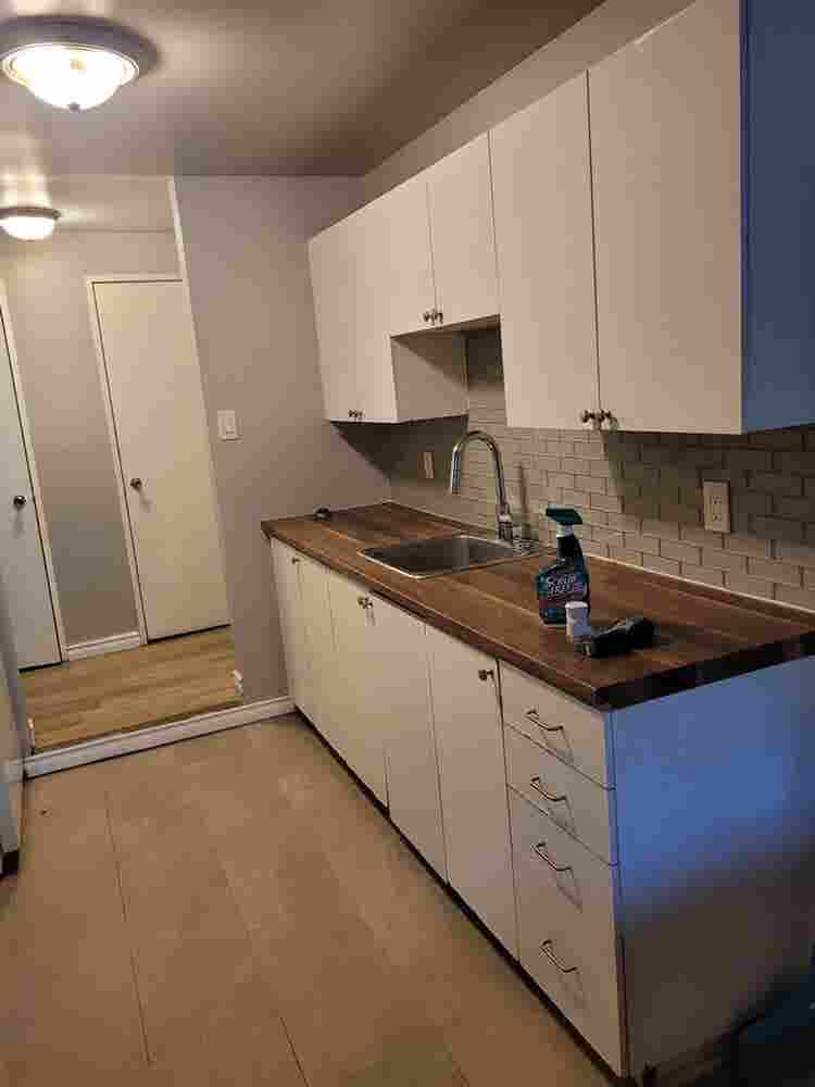 Room(s) For Rent Near Queens and DT