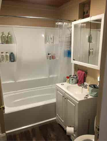 Trinity Pl. 3 Bdrm Spring semester!