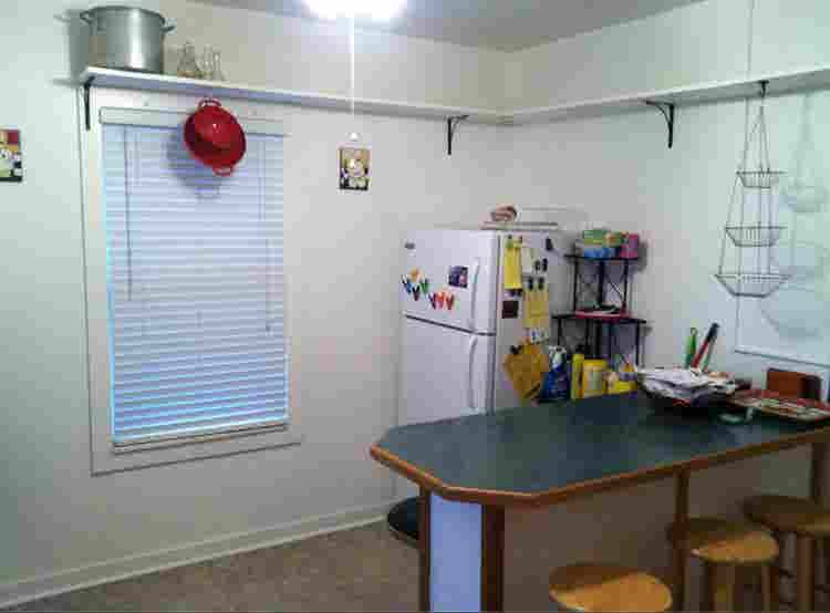 Trinity Pl. 3 Bdrm Spring semester!