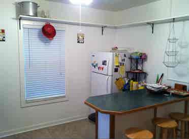 Trinity Pl. 3 Bdrm Spring semester!