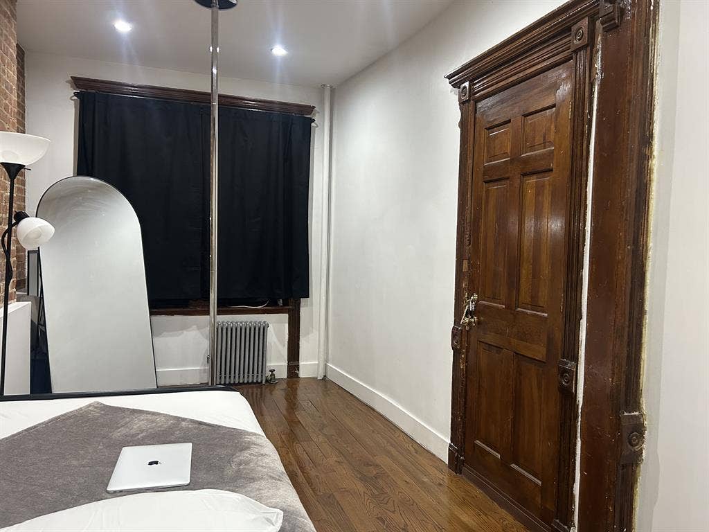 Room with Private Bathroom