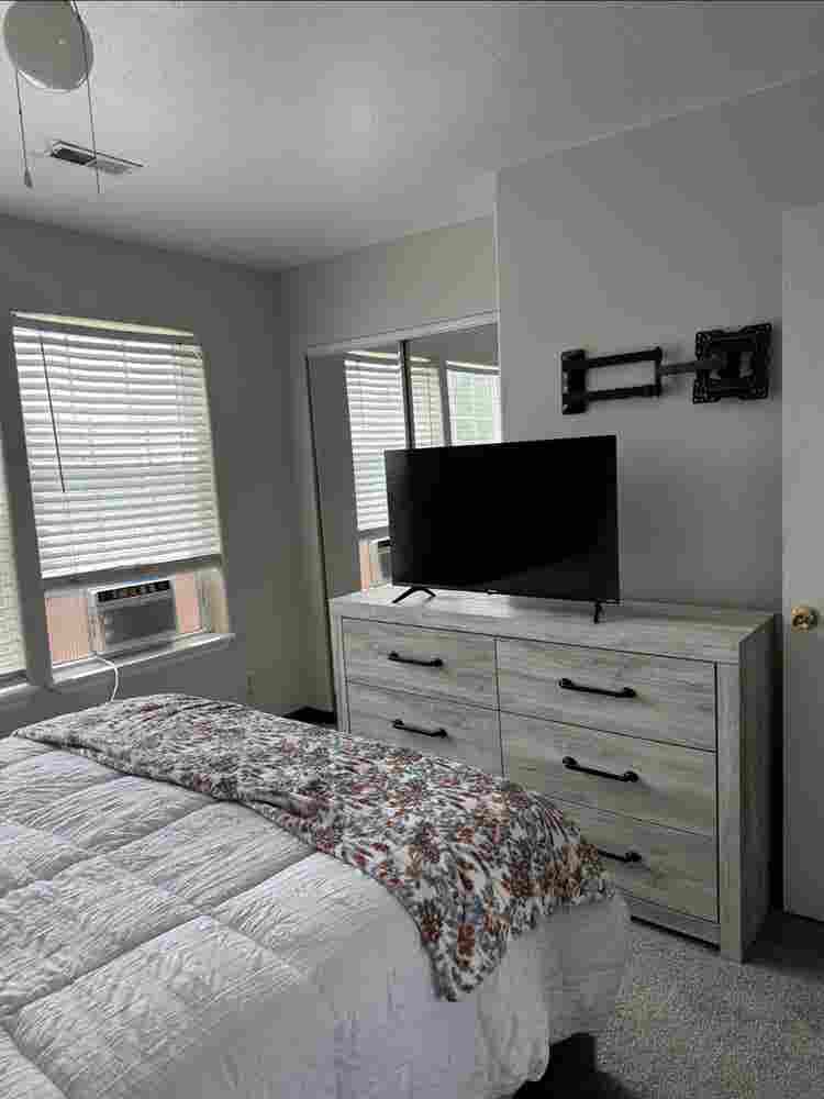 Rooms in townhouse
