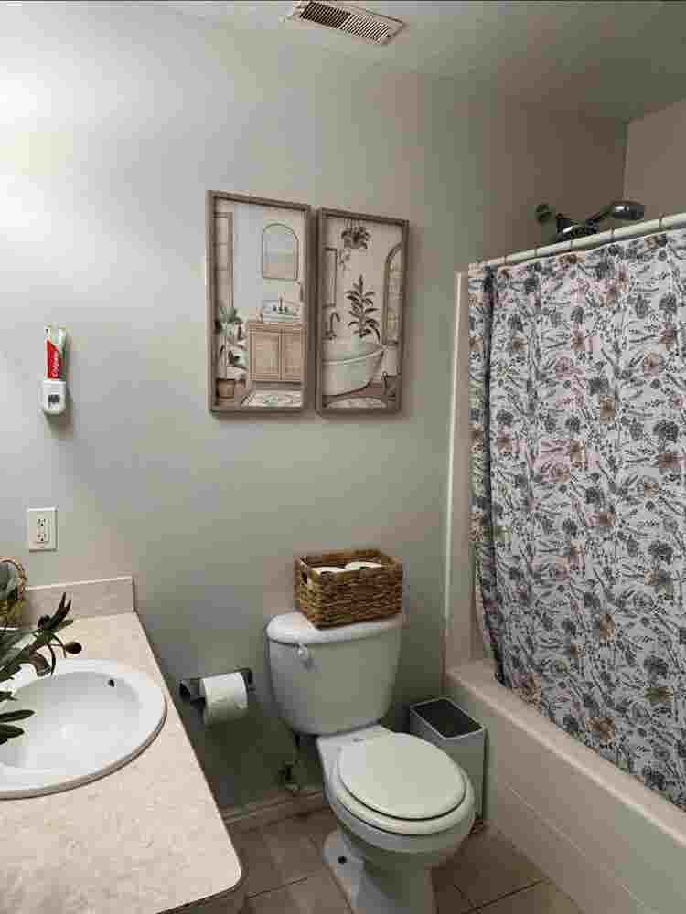 Rooms in townhouse