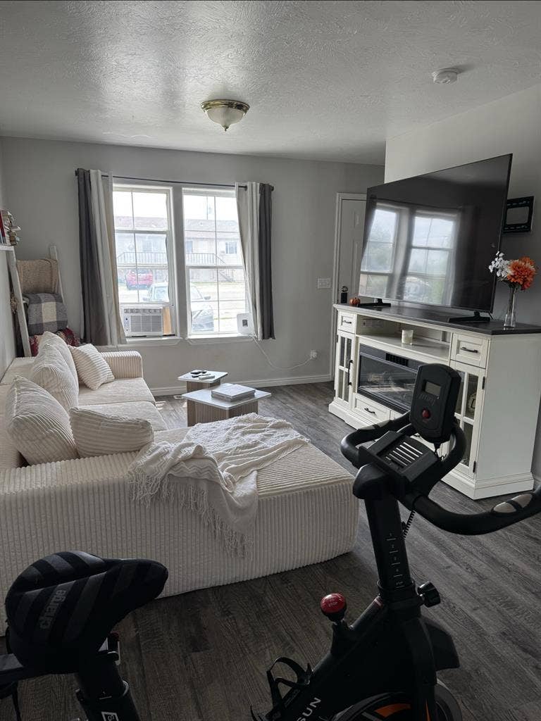 Rooms in townhouse