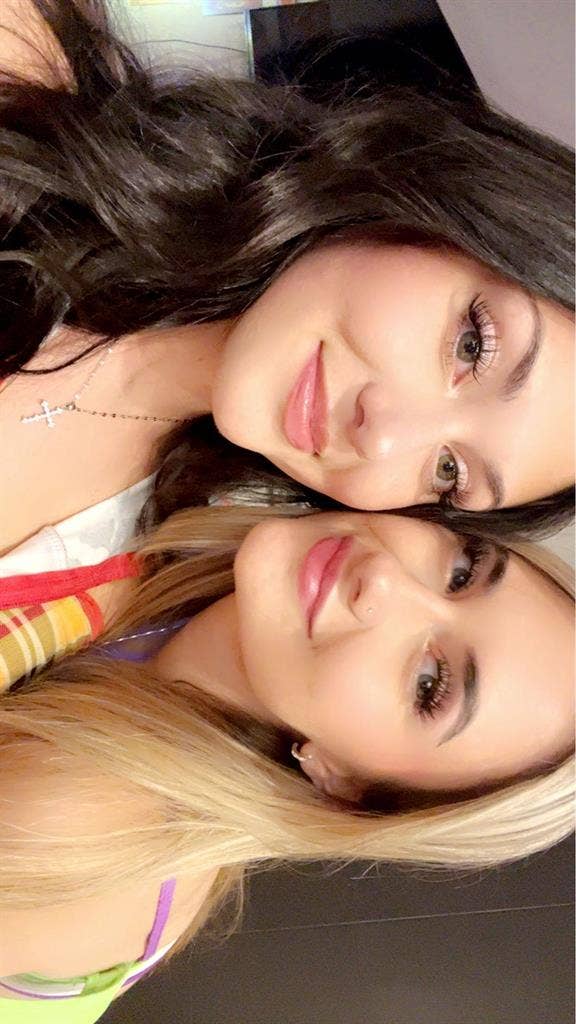 Looking for female student roomate!