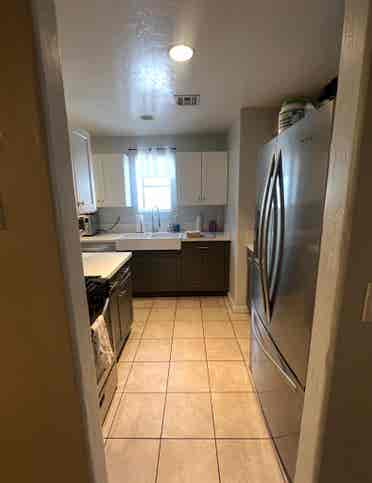 Looking for female student roomate!