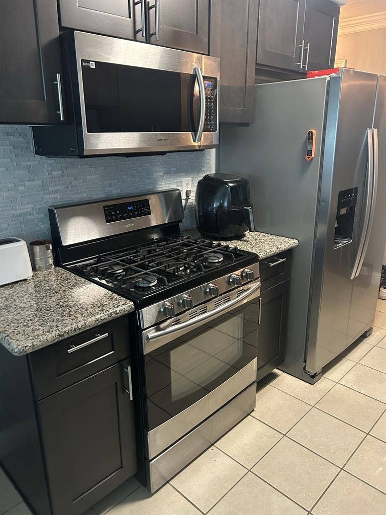 Room for rent Redding