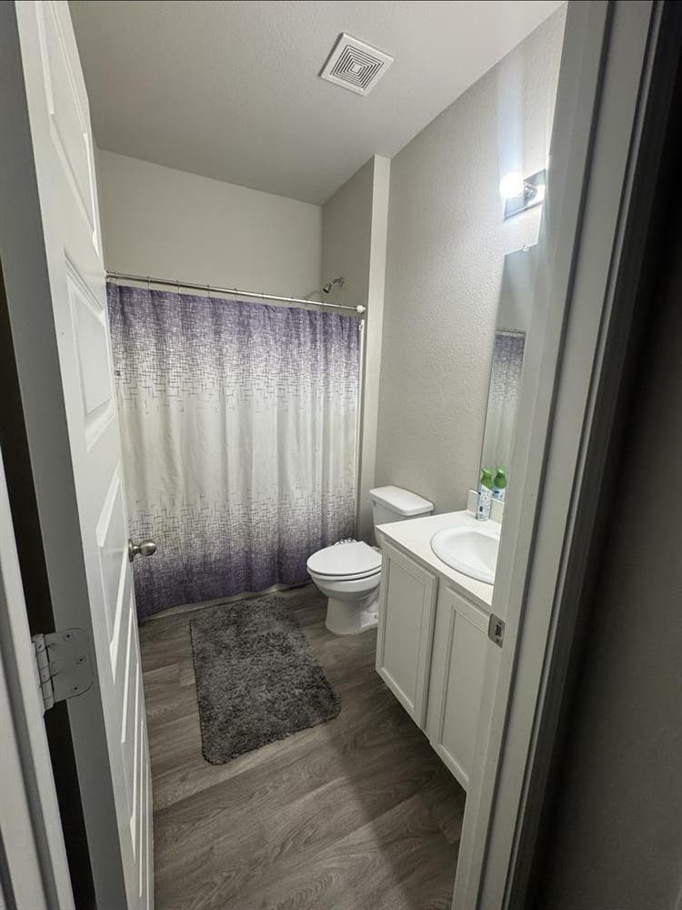 1 room available $