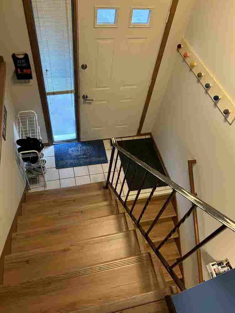 Seeking roommate for Eagan, MN