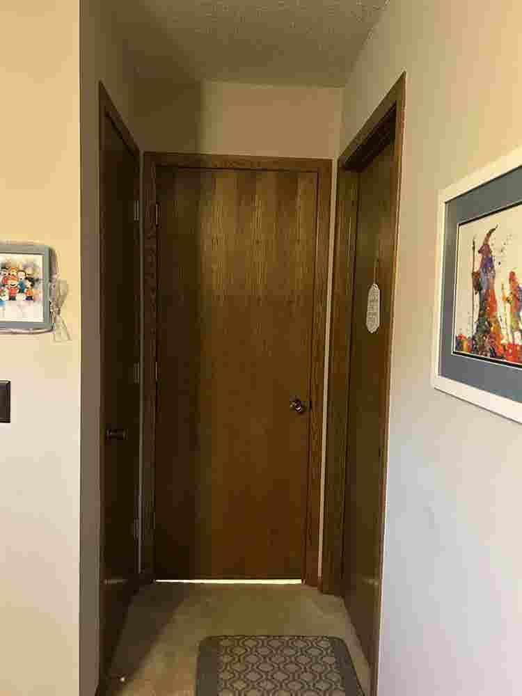 Seeking roommate for Eagan, MN