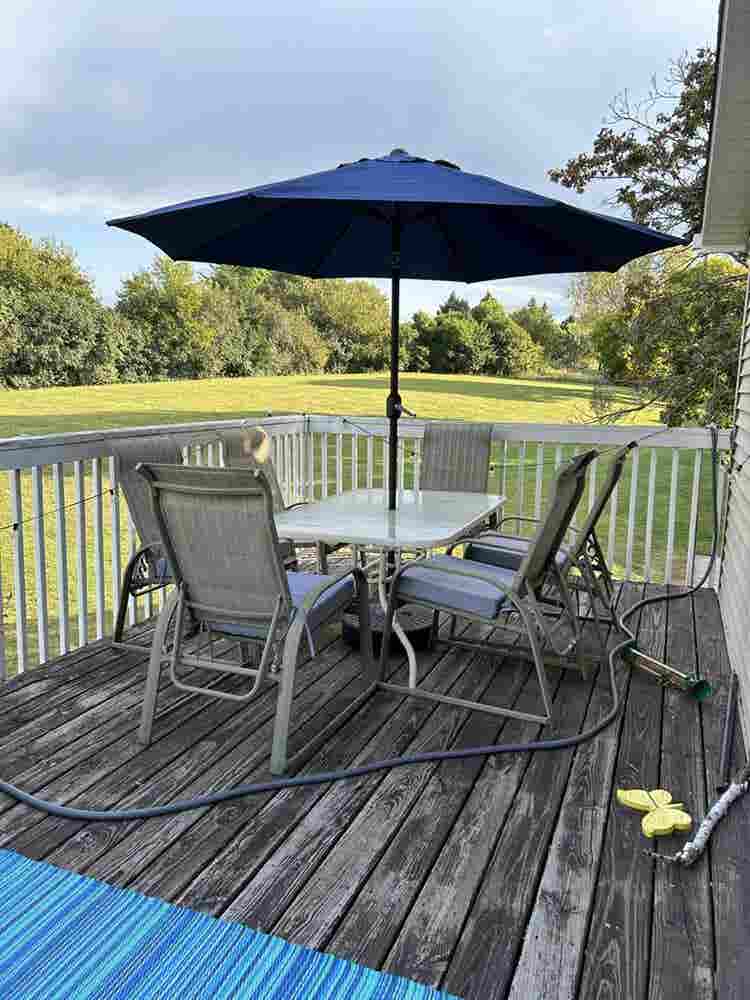 Seeking roommate for Eagan, MN