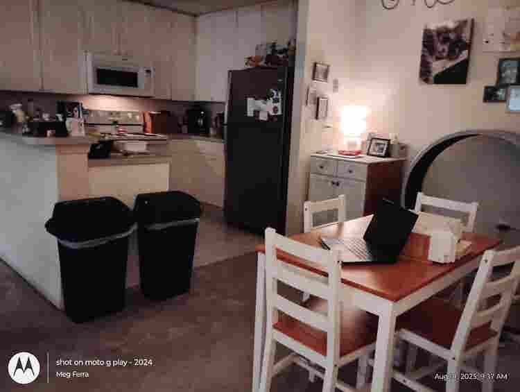 1 BEDROOM/ PRIVATE FULL BATH