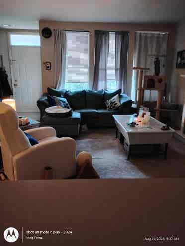 1 BEDROOM/ PRIVATE FULL BATH