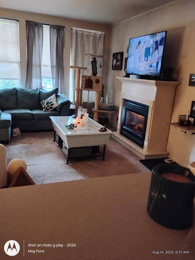 1 BEDROOM/ PRIVATE FULL BATH
