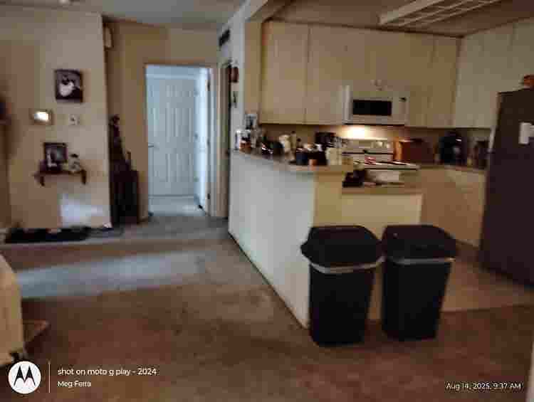 1 BEDROOM/ PRIVATE FULL BATH