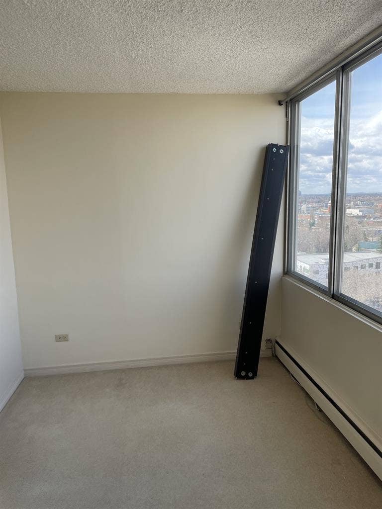 Room for rent near U of A