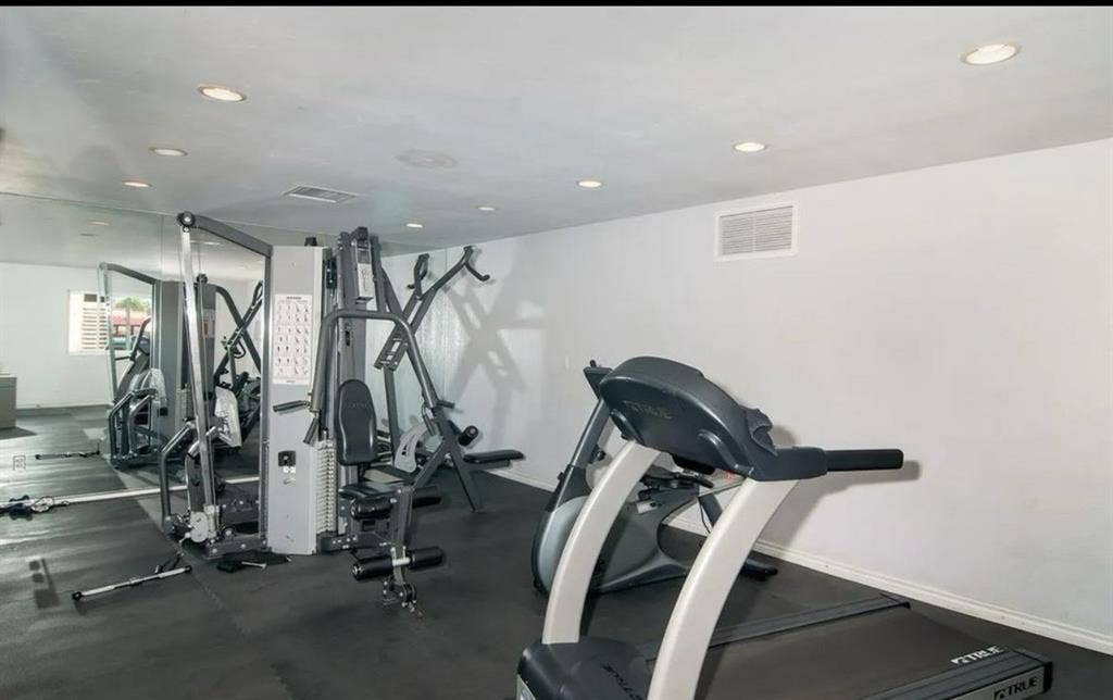 Room for Rent in Oceanside