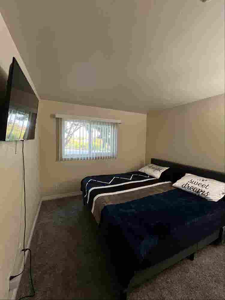 Room for Rent in Oceanside