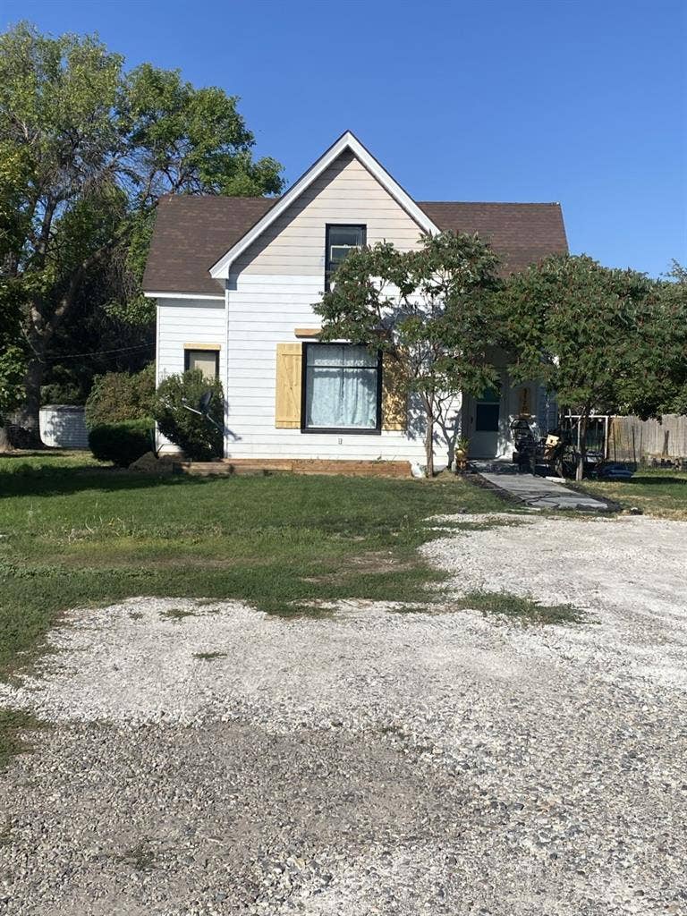 Room for rent Ammon $ 
p utiliti