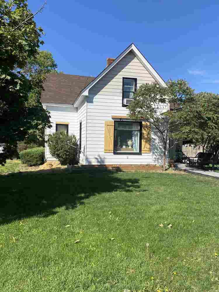 Room for rent Ammon $,
p utility