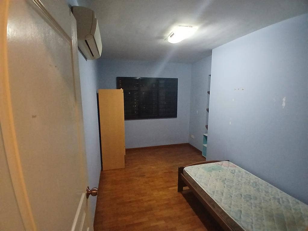 Jurong west common room for rent