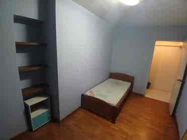Jurong west common room for rent