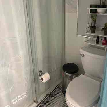 Furnished room in shared house