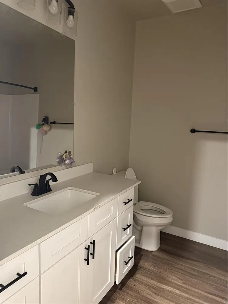 Room available in Goodyear