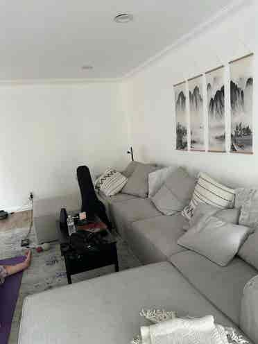 Looking for a female roommate