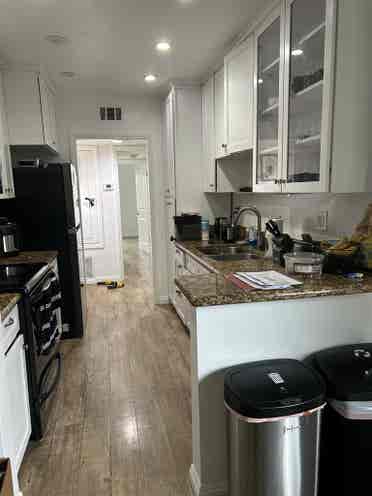 Looking for a female roommate